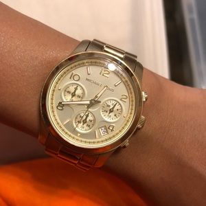 Michael Kors Gold Watch **PRICE NEGOTIABLE**
